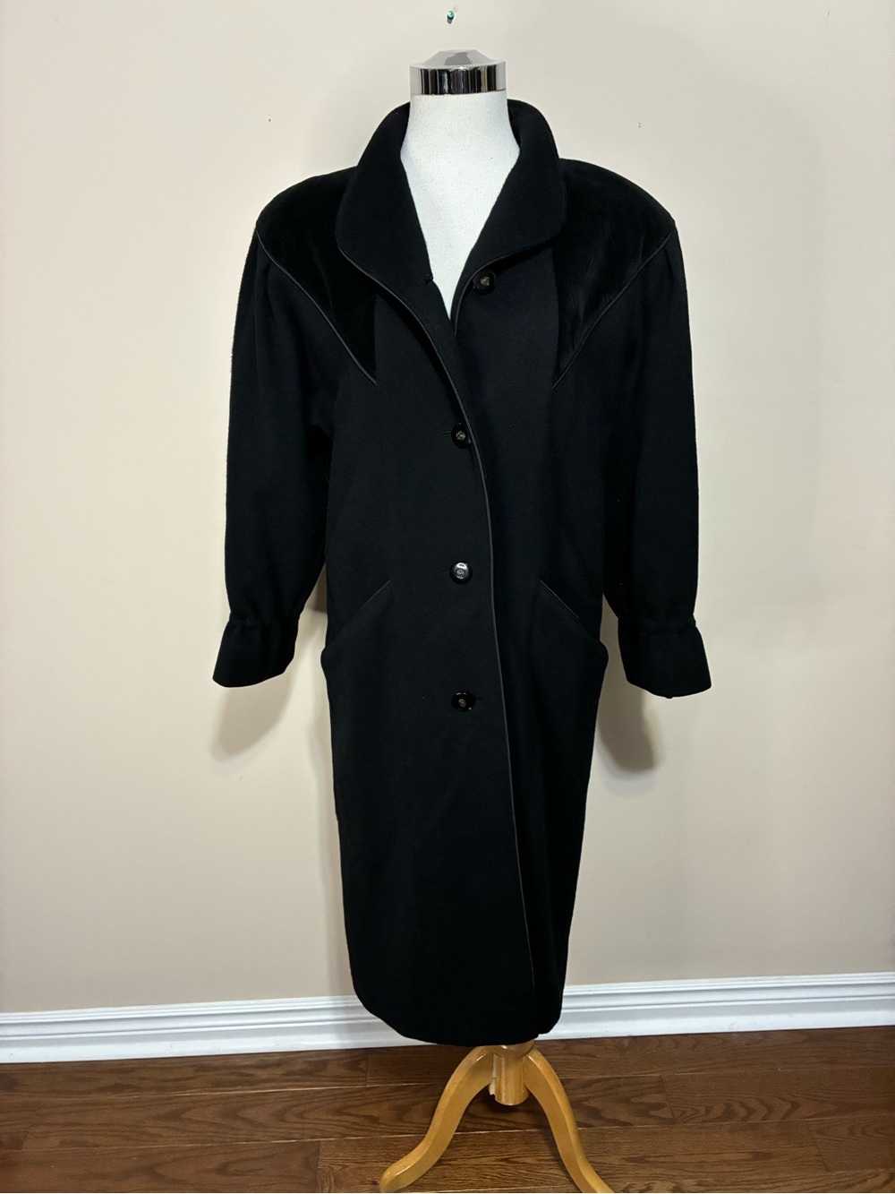 Me-Jay Montreal Elegant Black Women's Long Trench Coat - Classic Timeless Style